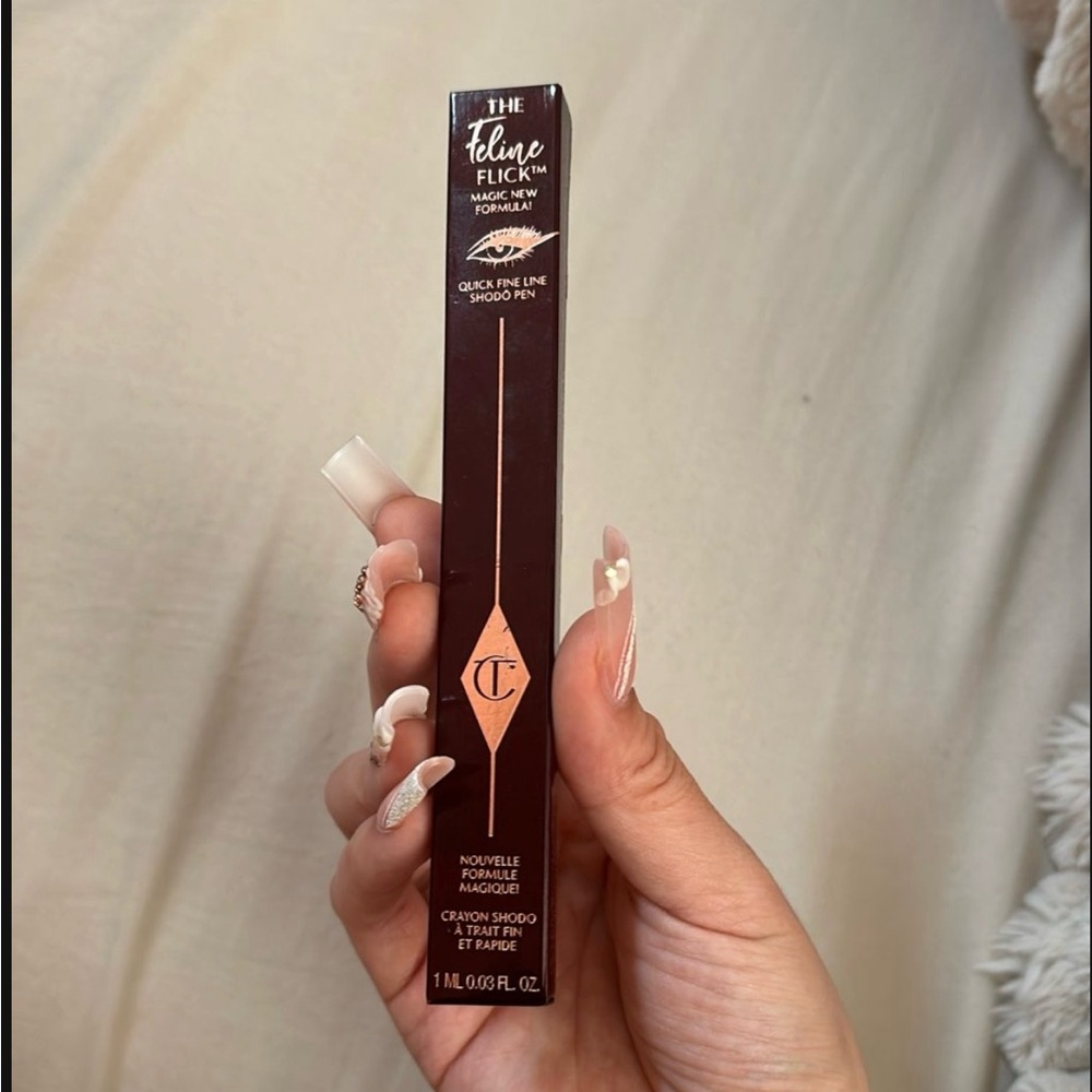 Charlotte Tilbury Black Precision Eyeliner